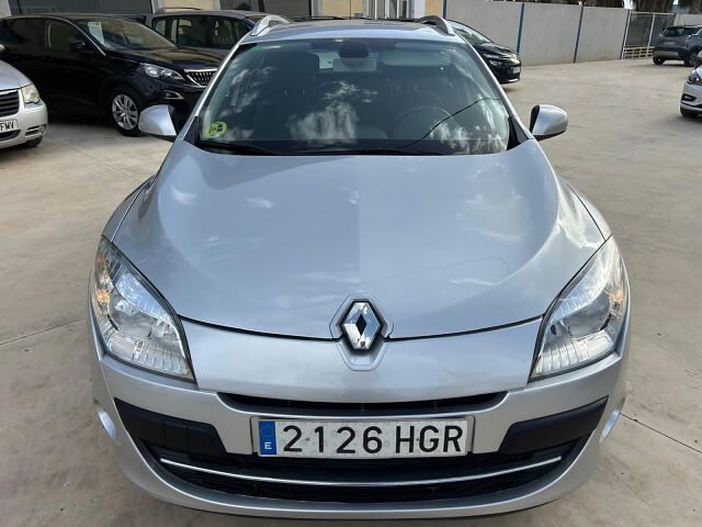 RENAULT MEGANE ESTATE 1.5 DCI SPANISH LHD IN SPAIN ONLY 70000 MILES SUPERB 2011